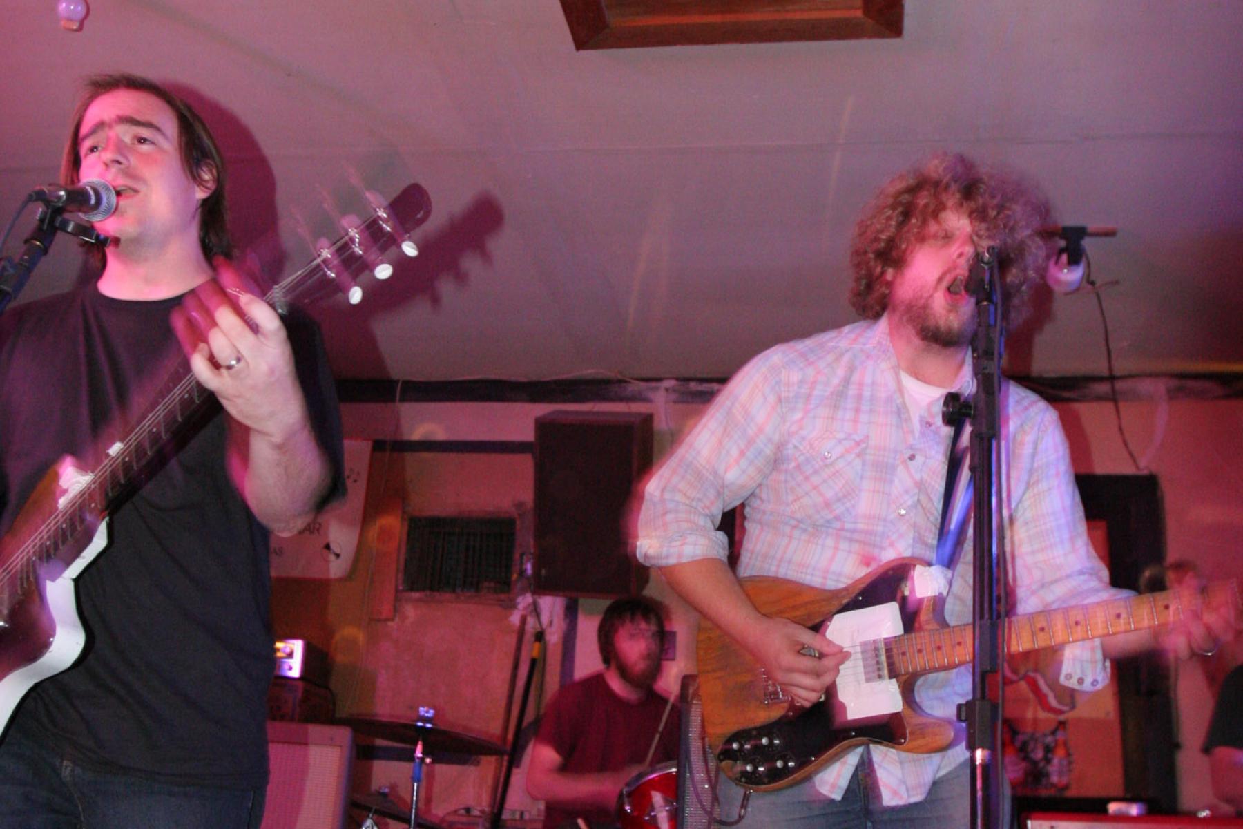 Magnolia Electric Company at Ray's Bar, 20 September 2005.