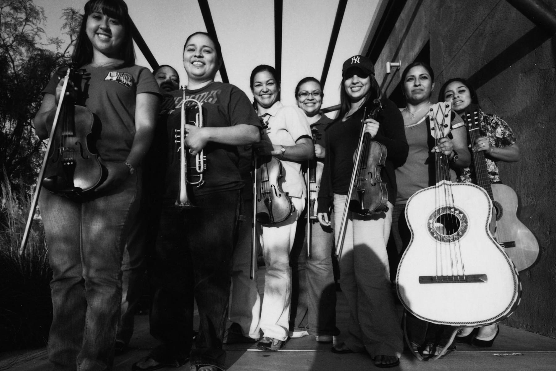 Mariachi Las Alteñas. Photo by Alex Marks.